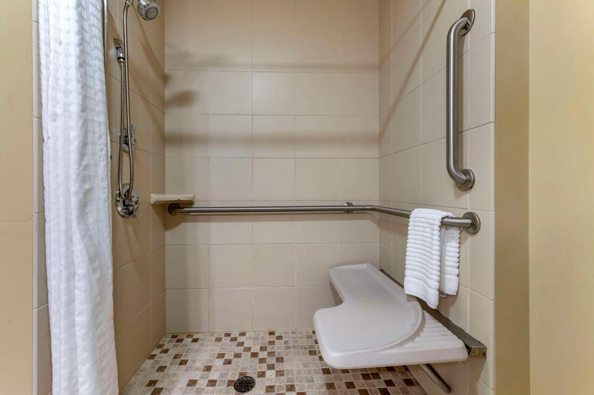 Comfort Inn & Suites Dover Ngoại thất bức ảnh